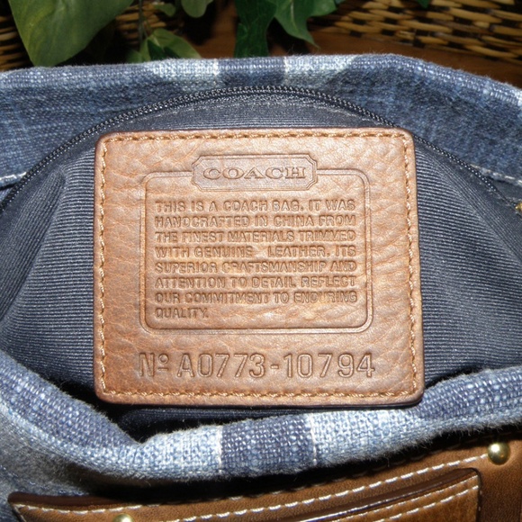 NEW VINTAGE COACH DENIM COTTON SIGNATURE CARLY SHOULDER BAG~RARE~HARD TO FIND! - Picture 7 of 12